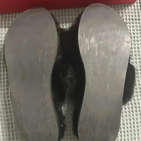 Barneys new york mink slides with stacked heel

NEW - Picture 6 of 6